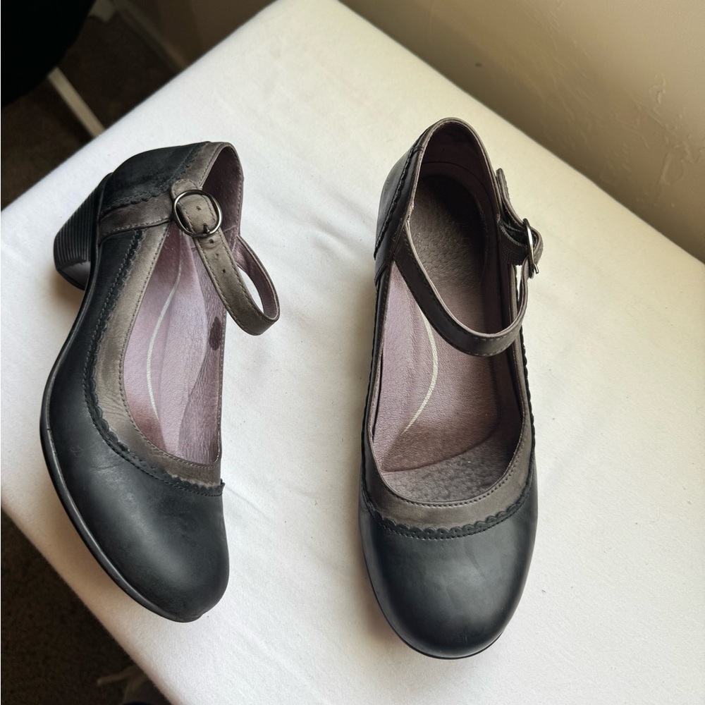 Dansko Fabrina Black and Grey Antiqued Leather Mary Jane Pumps.Size 36 USA 5.5-6